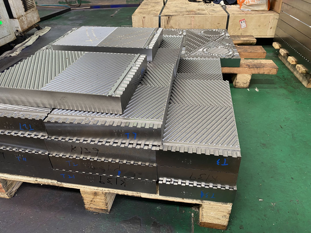 板式換熱器板片模具是一整張的嗎？